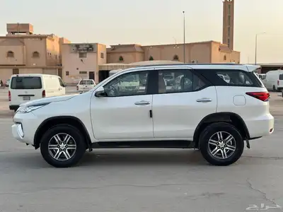 فورتشنر 2020 دبل 4 سلندر نظيف جدا 2