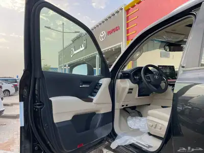 تويوتا لاند كروزر 2025 GXRL4 سعودي(بنزين)3.5L 7
