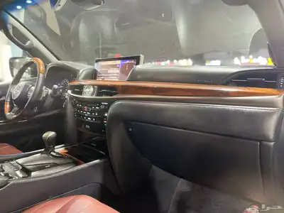 لكزس LX570 2017 8