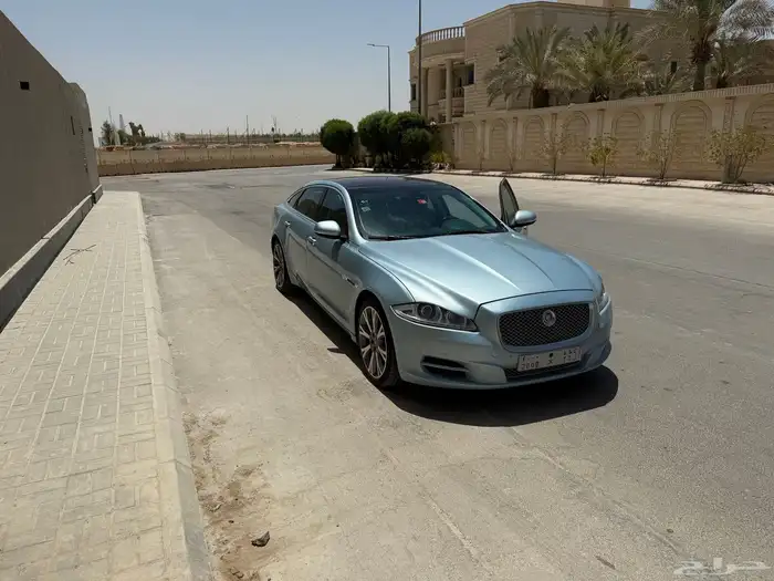 جاكور XJ L 0