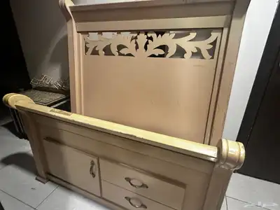 سرير للبيع 0