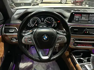بي ام دبليو 730 موديل 2017 فل كامل 17