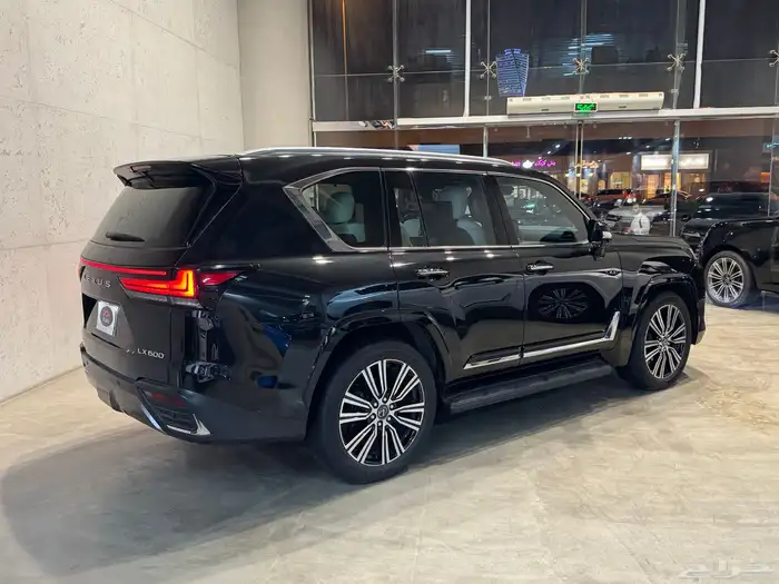 لكزس LX600 BB موديل 2024م (وارد سعودي) 6