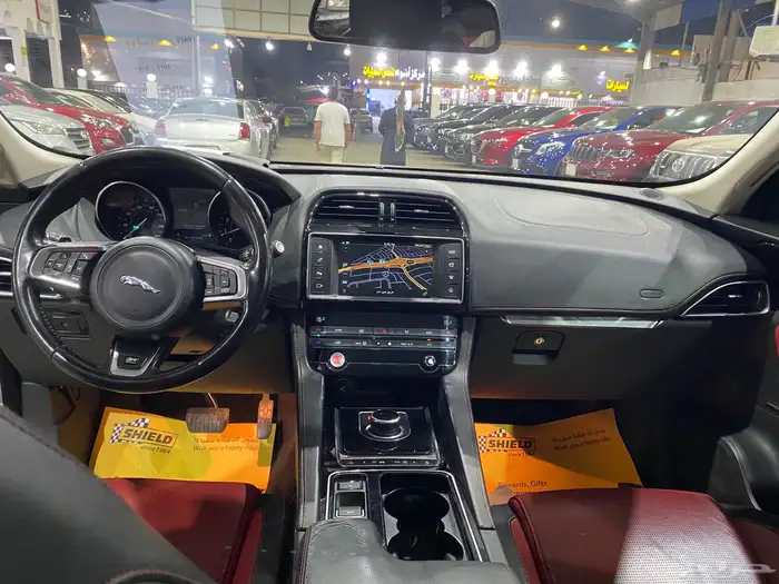 جاكور F pace 2017 فل كامل 13