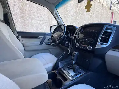 مستبيشي باجيرو GLS 2020 14