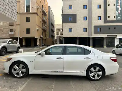 لكزس 460L موديل 2007 4