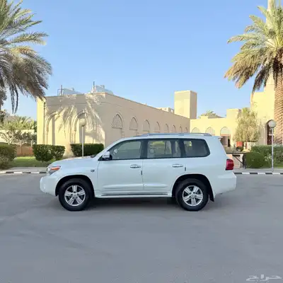 جيب لاندكروزر 2015 فل كامل مخزن 80