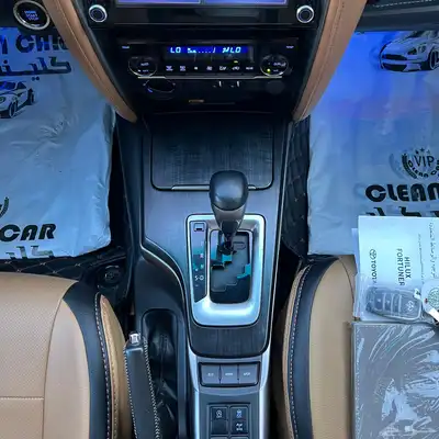 فورتشنر 2023 - 2800 ديزل مالك واحد بحالة الوكالة . 31