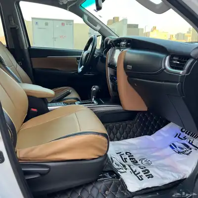 فورتشنر 2023 - 2800 ديزل مالك واحد بحالة الوكالة . 27