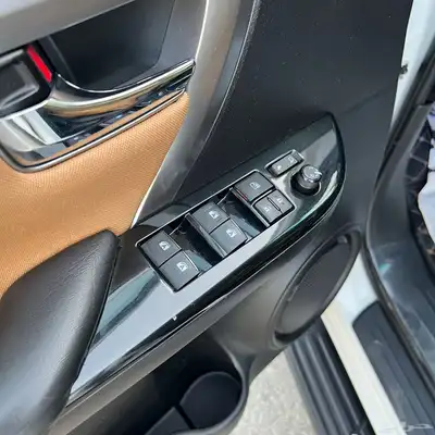 فورتشنر 2023 - 2800 ديزل مالك واحد بحالة الوكالة . 39