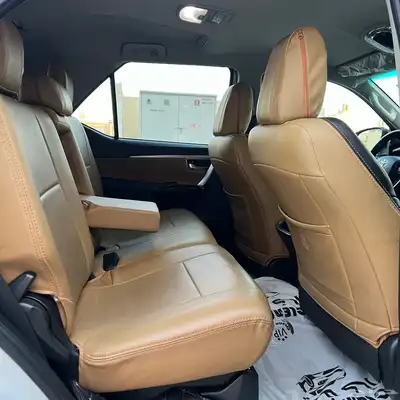 فورتشنر 2023 - 2800 ديزل مالك واحد بحالة الوكالة . 24