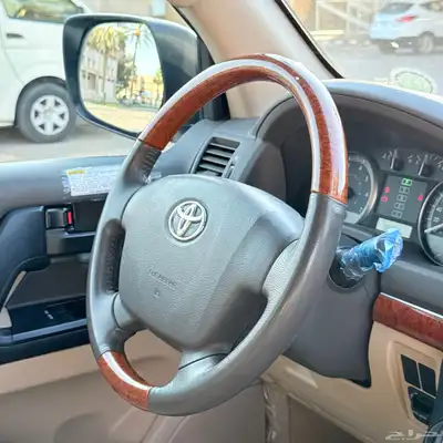 جيب لاندكروزر 2015 فل كامل مخزن 38