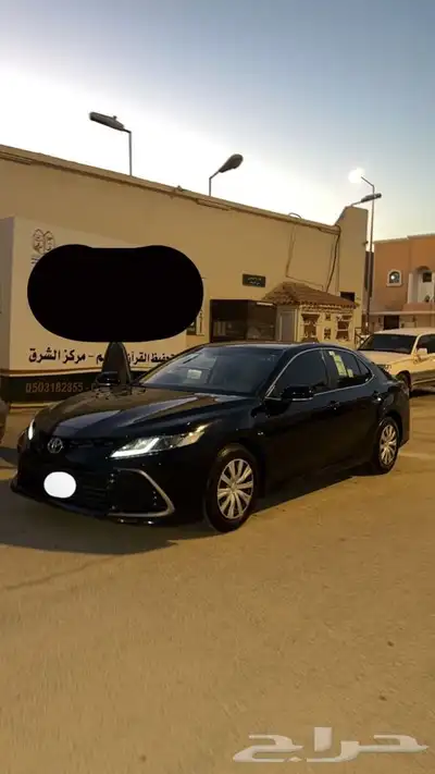 كامري 2022 اسود ستاندر 3