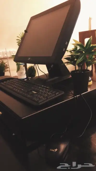 للبيع كاشير مستعمل خفيف 0