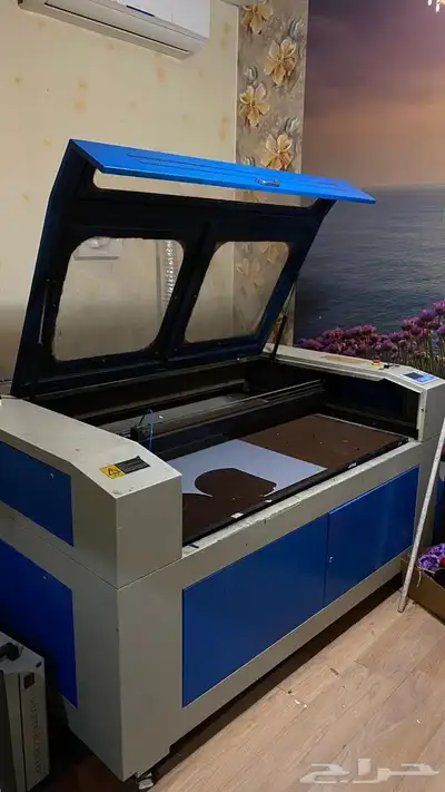 جهاز ليزر قص الاكريليك و جهاز بلوتر للاستيكرات و مكبس حراري 1