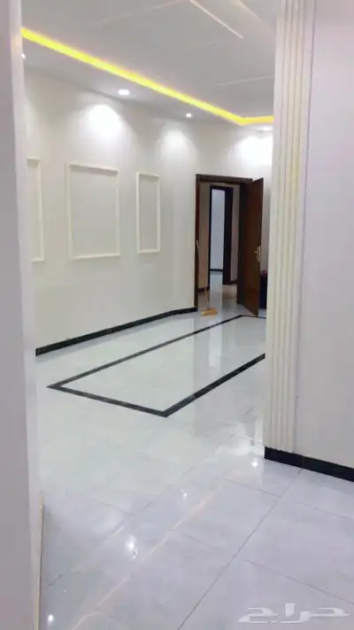 للإيجار دور مساحة 600متر بالمزاحمية الراشدية 9