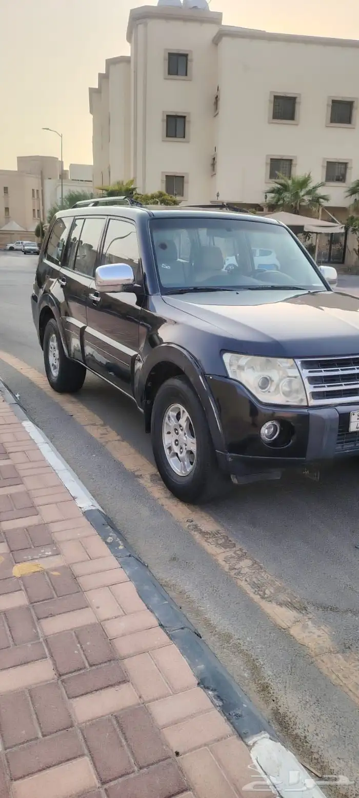جيب مستوبيشي باجيرو 5