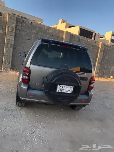 شروكي 2005 قير اتوماتيك مجدد مأمن مفحوص 6 سلندر نقبل بالبدل 5