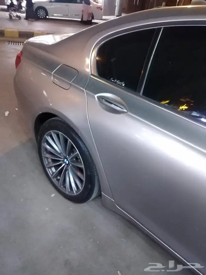 غسيل وتلميع سيارات بالبخار متنقل بالرياض 2