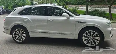 Bentley. bentayga موديل 2022 4