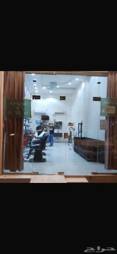 صالون حلاقة رجالية للتقبيل 2