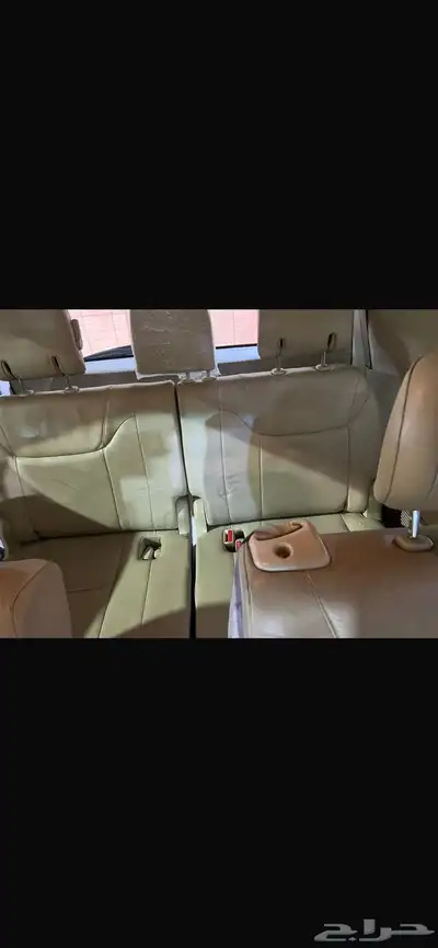 صالون لكزس 2010 9