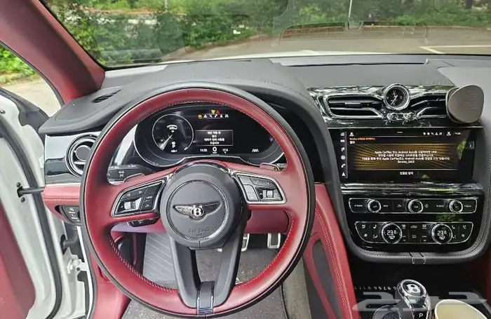 Bentley. bentayga موديل 2022 8