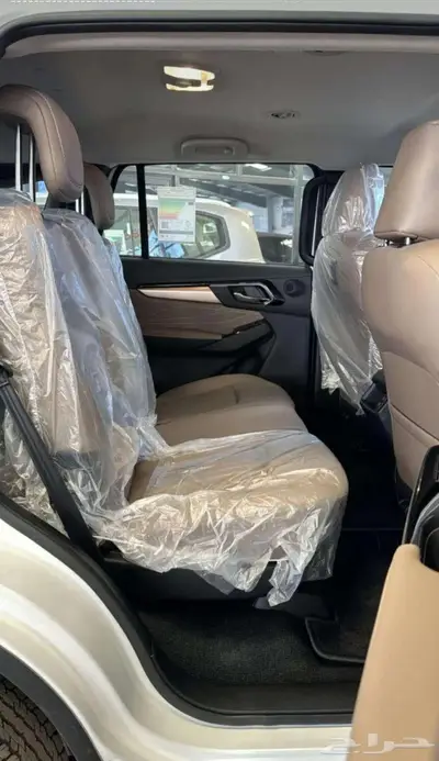 ايسوزو ام يو اكس فل كامل3000CC دبل خليجي2025-140.000 2