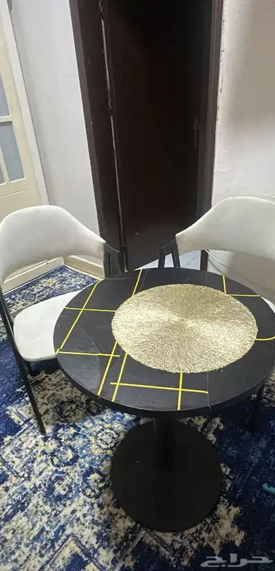 طاوله وكرسيين 200 0