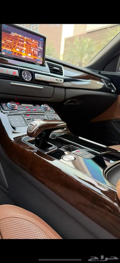 Audi A8 ( طلبية ) بحالة الوكالة 24