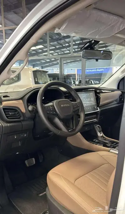 ايسوزو ام يو اكس فل كامل3000CC دبل خليجي2025-140.000 4