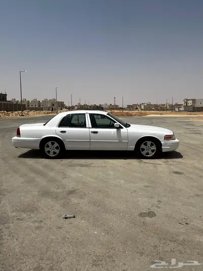 فورد فكتوريا 2011 4