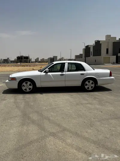 فورد فكتوريا 2011 0