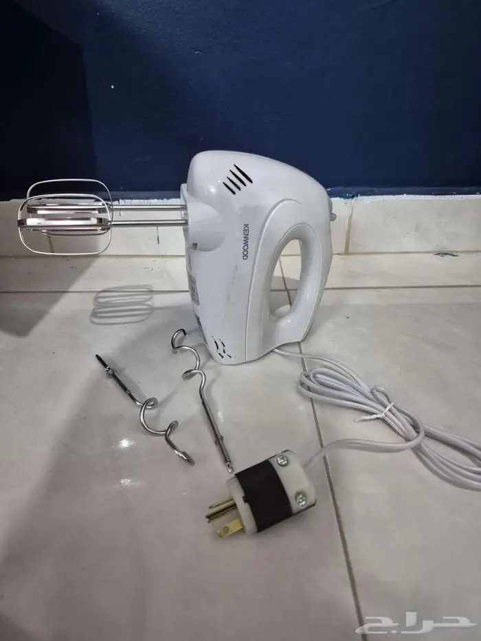 أثاث للبيع - دولاب  ماكينة القهوة  أدوات المطبخ 13