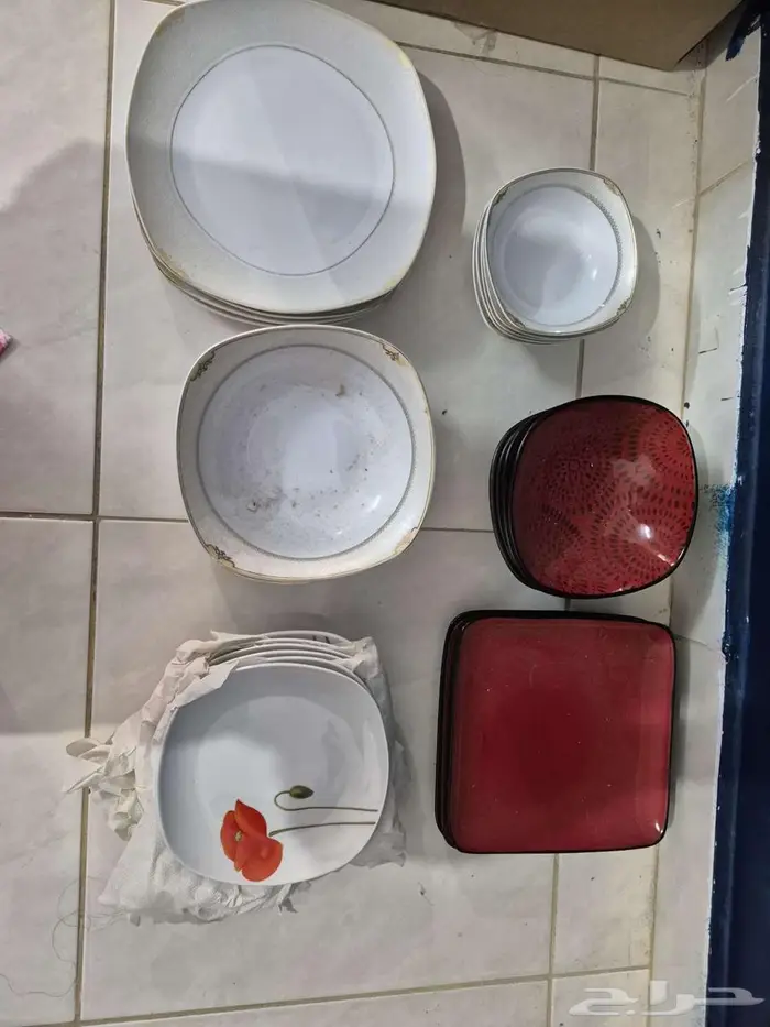 أثاث للبيع - دولاب  ماكينة القهوة  أدوات المطبخ 15