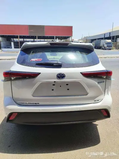 هايلاندر 2025 نص فل جي ال اي ابيض 161.000 شامل الضريبة 3