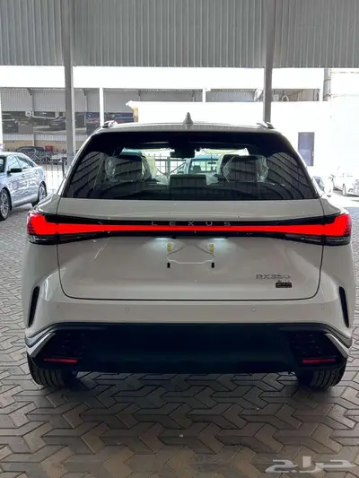 لكزس RX 350 F-SPORT 2024 قمة الأداء.. وروعة الفخامة 3