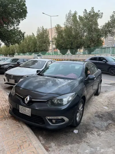 سيارة رينو فلوانس 2015 19