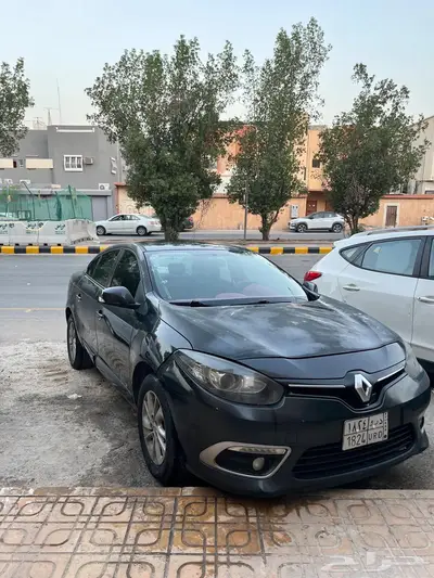 سيارة رينو فلوانس 2015 17