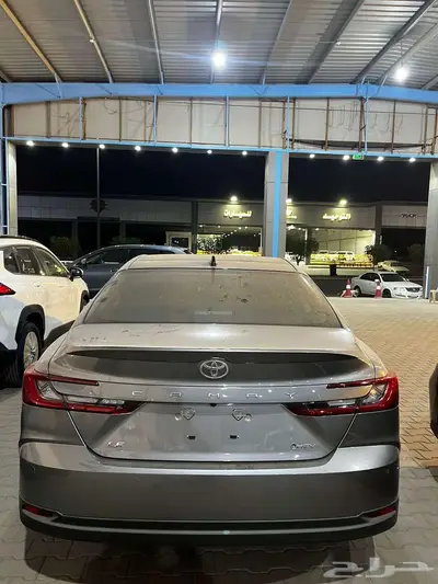 كامري LE هايبرد وبنزين للبيع كاش او تقسيط 3