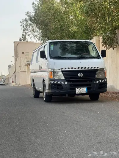 باص اورفان نيسان بضاعه 2009 0
