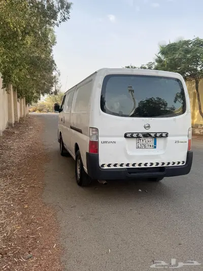 باص اورفان نيسان بضاعه 2009 1