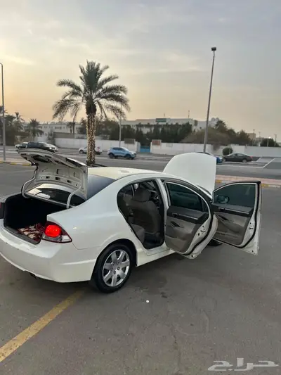 للبيع هوندا سيفيك 2009 استخدام الوالد نظيفة جدا 50