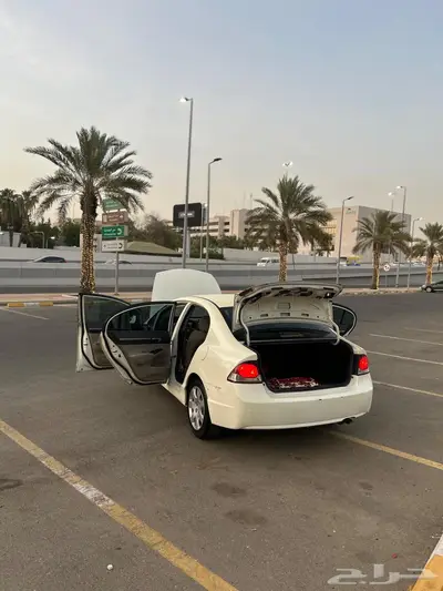 للبيع هوندا سيفيك 2009 استخدام الوالد نظيفة جدا 2