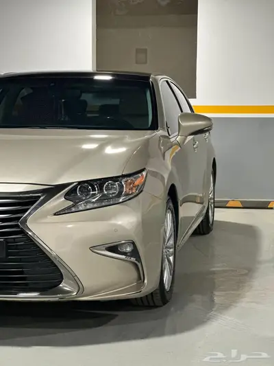 لكزس ES350 موديل 2018 4
