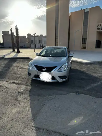 نيسان 0