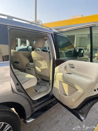 جيب نيسان بلاتينيوم 19