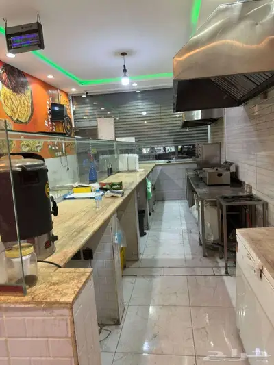 محل في حي التيسير للتقبيل 2