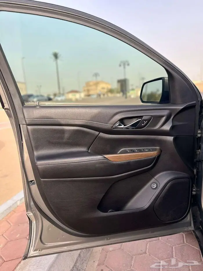 GMC Acadia 2019 Mid option SLE 3
