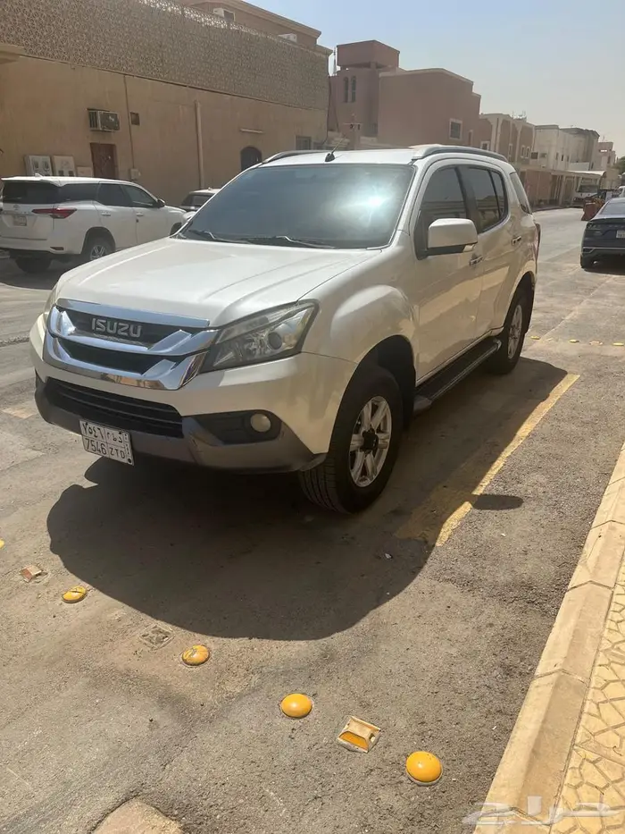 جيب ايسوزو فل كامل دبل 2015 2